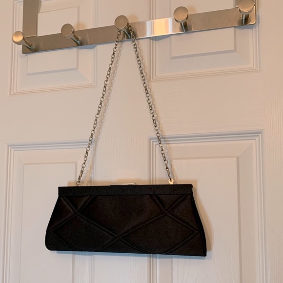 Jessica black snap close clutch/ purse - Picture 2 of 8